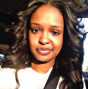 Meet your Posher, Donielle